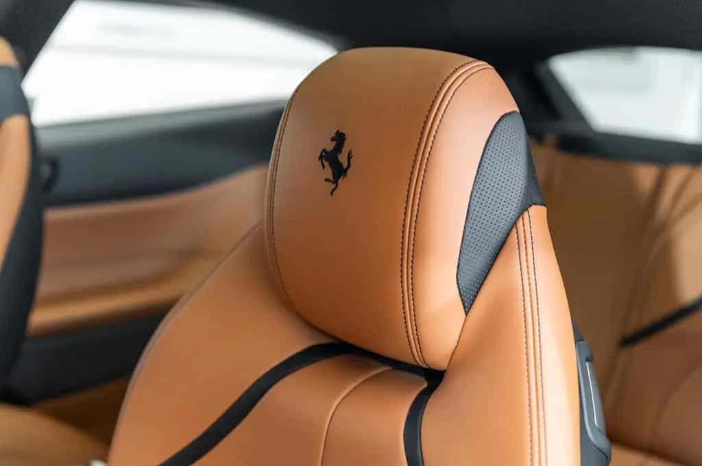 Ferrari GTC4 Lusso 6.3 V12 DCT 08/2018-photo-33