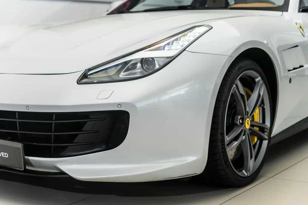 Ferrari GTC4 Lusso 6.3 V12 DCT 08/2018-photo-9