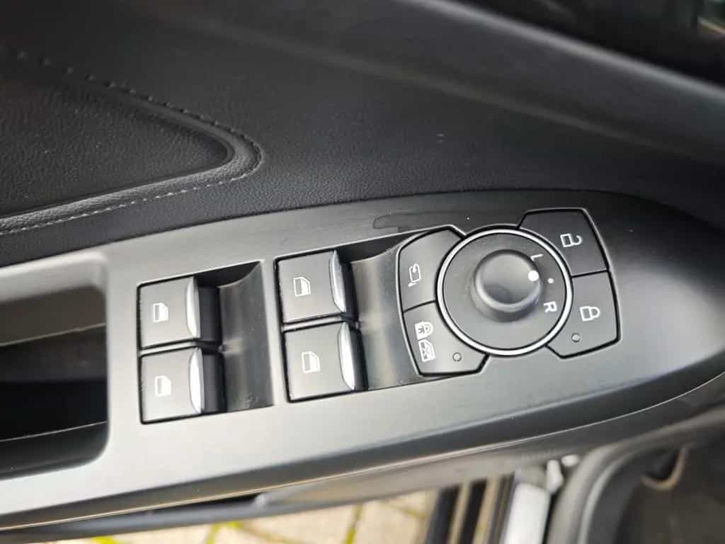 Ford Focus Turnier ST 280PS NAVI+SHZ+LED+APP+RFK+ 11/2021-photo-26