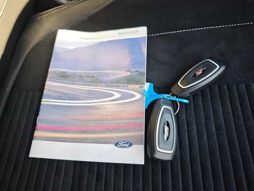 Ford Focus Turnier ST 280PS NAVI+SHZ+LED+APP+RFK+ 11/2021-photo-48