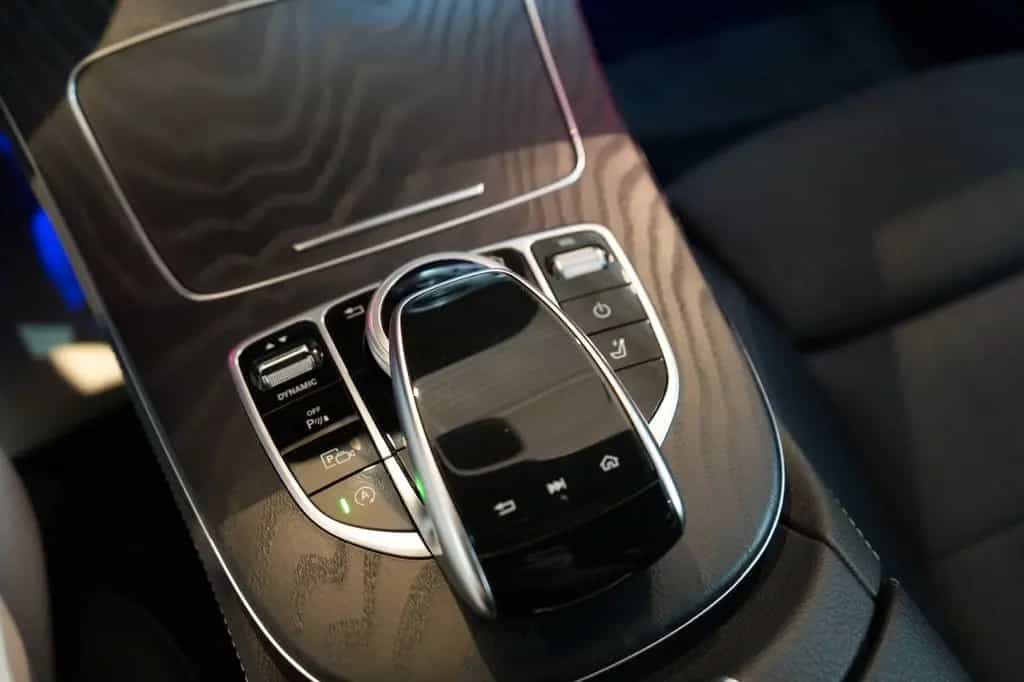 Mercedes-Benz E-Class 300 d T AMG *LED*Navi*Kamera*AHK* 08/2019-photo-20