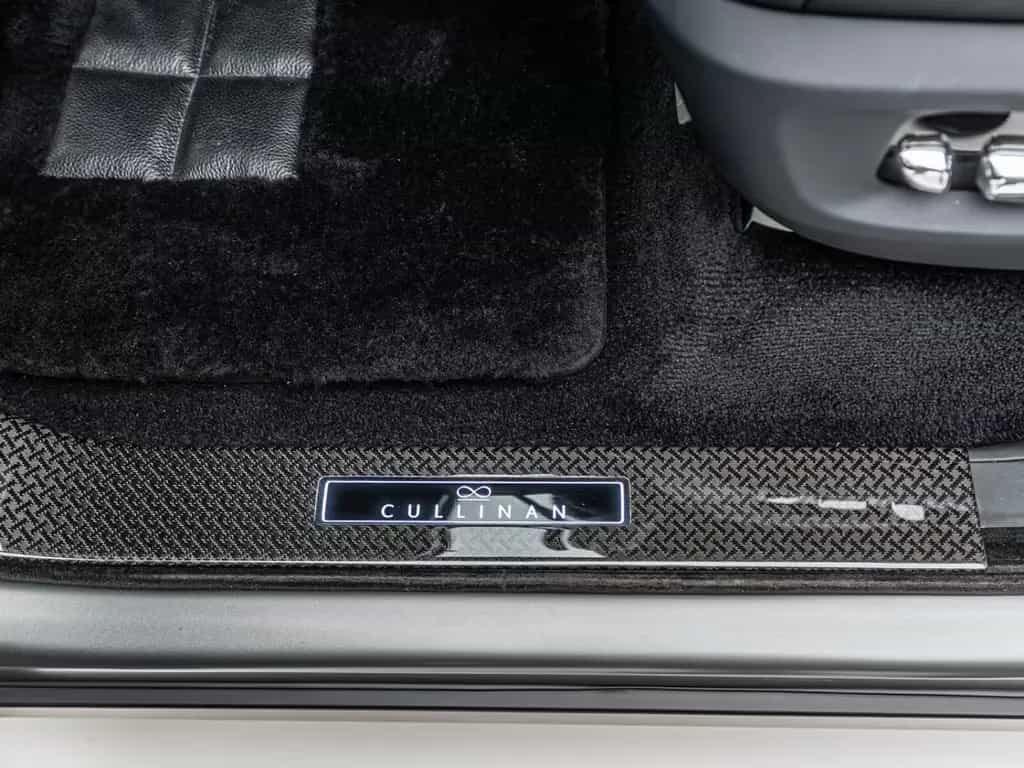 Rolls-Royce Cullinan Black Badge*MANSORY*Starlight*R24 01/2022-photo-20