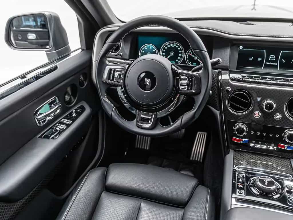 Rolls-Royce Cullinan Black Badge*MANSORY*Starlight*R24 01/2022-photo-25