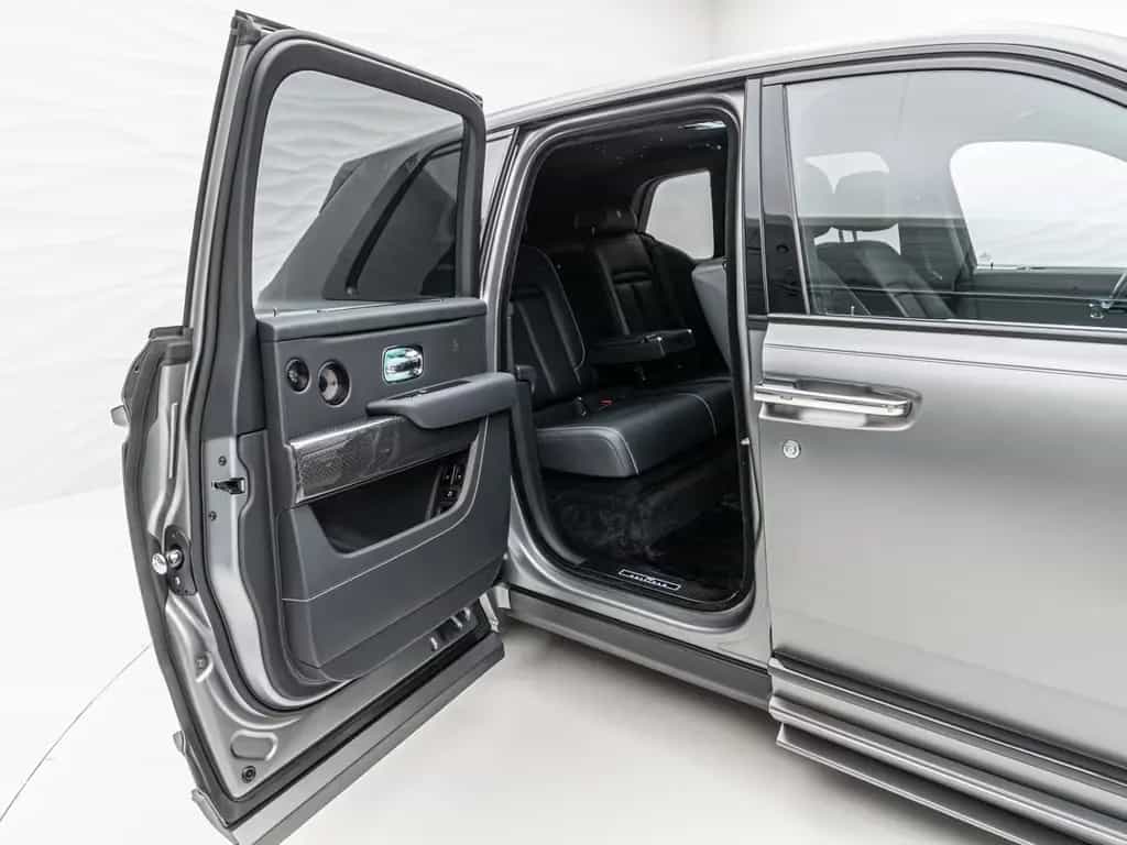 Rolls-Royce Cullinan Black Badge*MANSORY*Starlight*R24 01/2022-photo-36