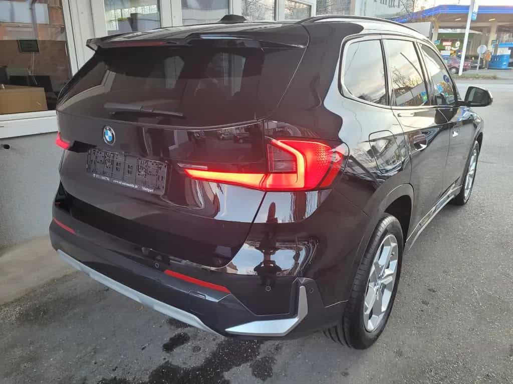 BMW X1 18 d sDrive xLine/Leder/Panodach/Headup/AHK 11/2022-photo-4