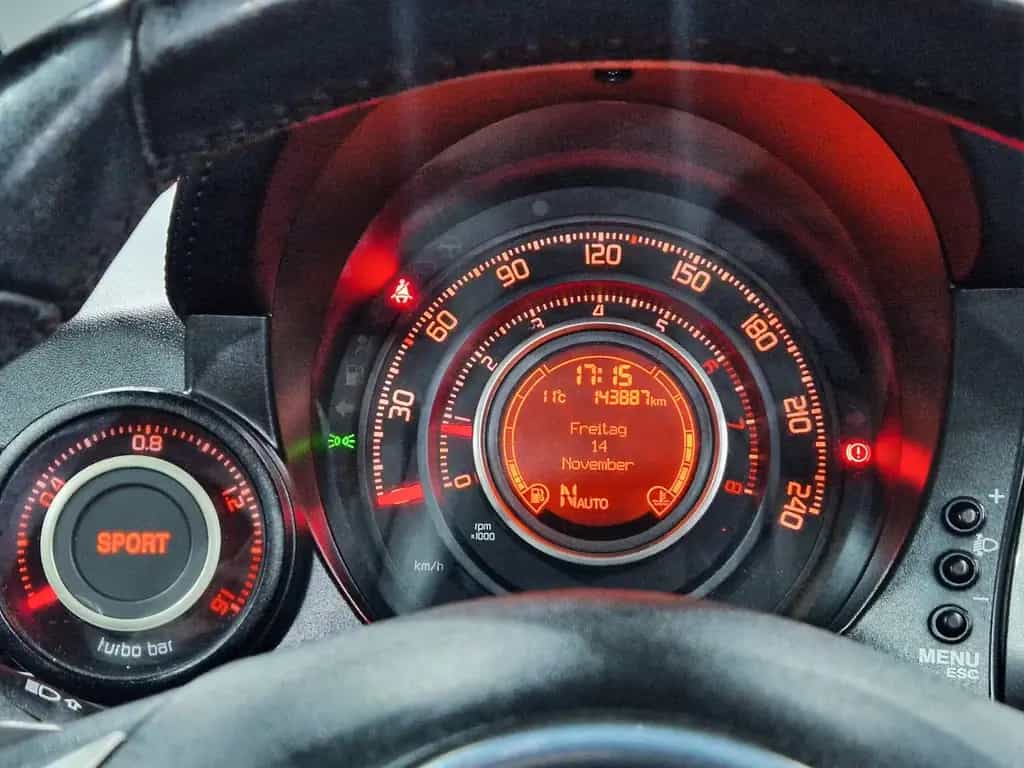 Abarth 500 Cabrio |AUTOM|E.VERDECK|NAVI|XENON|SPORT 02/2011-photo-14