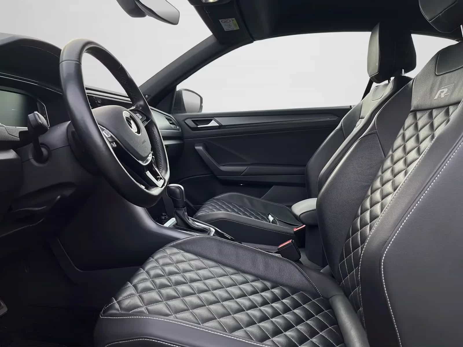 Volkswagen T-Roc 04/2021-photo-11
