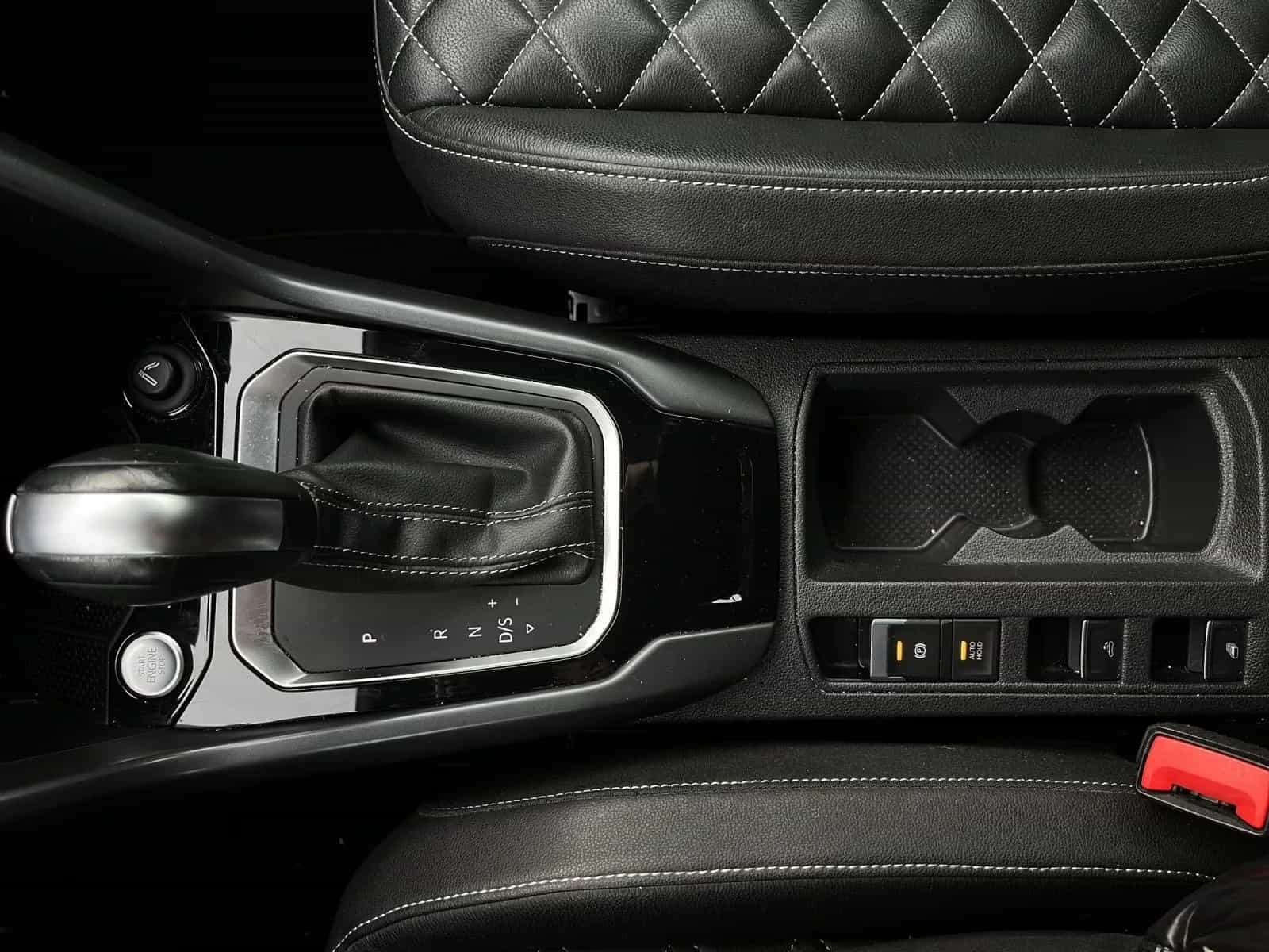 Volkswagen T-Roc 04/2021-photo-21