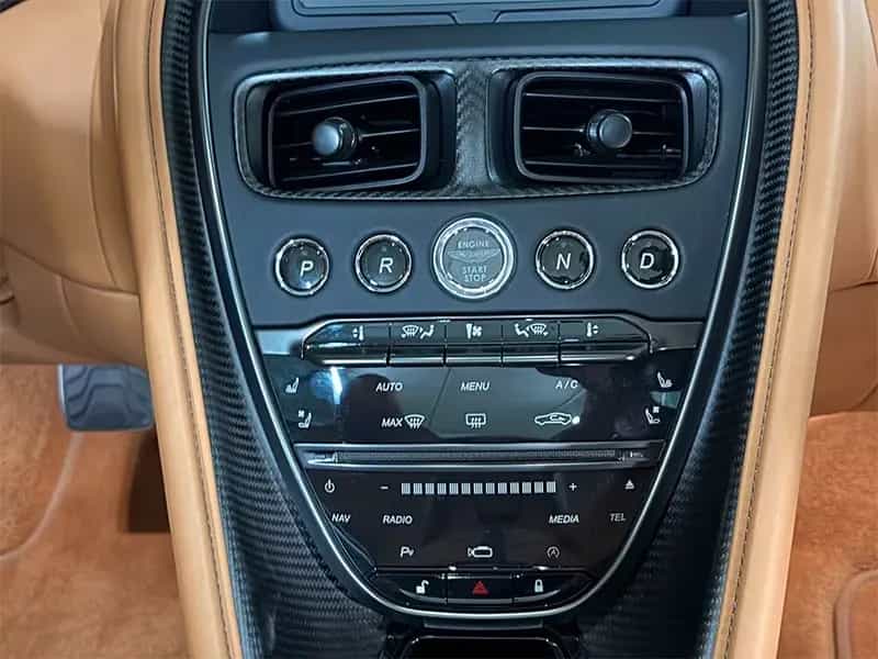 Aston Martin DBS 770 Ultimate Volante 5.2 V12 1 of 199 02/2024-photo-11