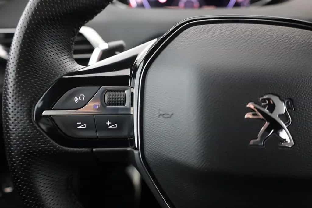 Peugeot 3008 GT 1.2 PureTech 130 Aut. LED ACC Navi 03/2023-photo-15