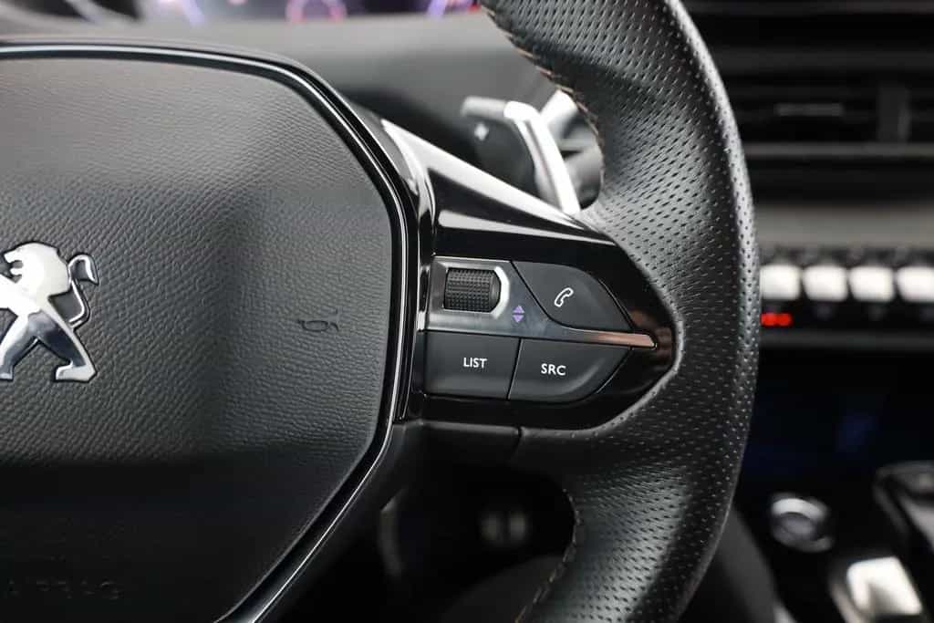 Peugeot 3008 GT 1.2 PureTech 130 Aut. LED ACC Navi 03/2023-photo-16
