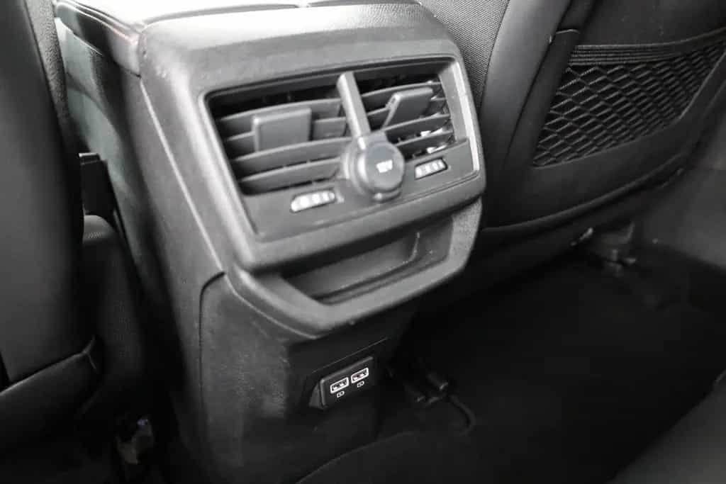 Peugeot 3008 GT 1.2 PureTech 130 Aut. LED ACC Navi 03/2023-photo-27