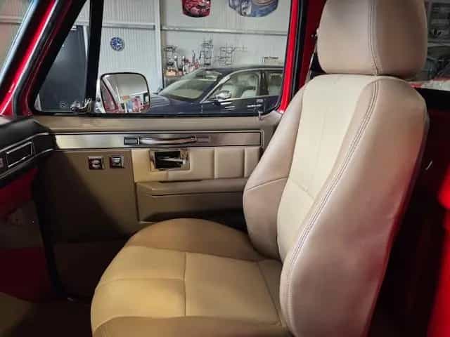 GMC Sierra 1500 Stepside, Komplettrestauration, Garantie 10/1987-photo-25