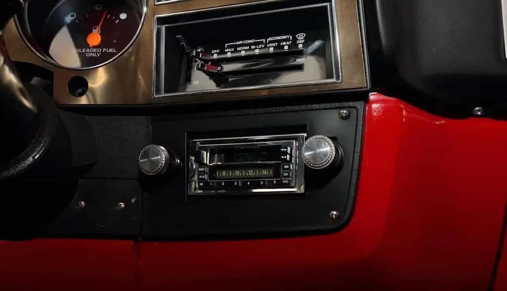 GMC Sierra 1500 Stepside, Komplettrestauration, Garantie 10/1987-photo-27