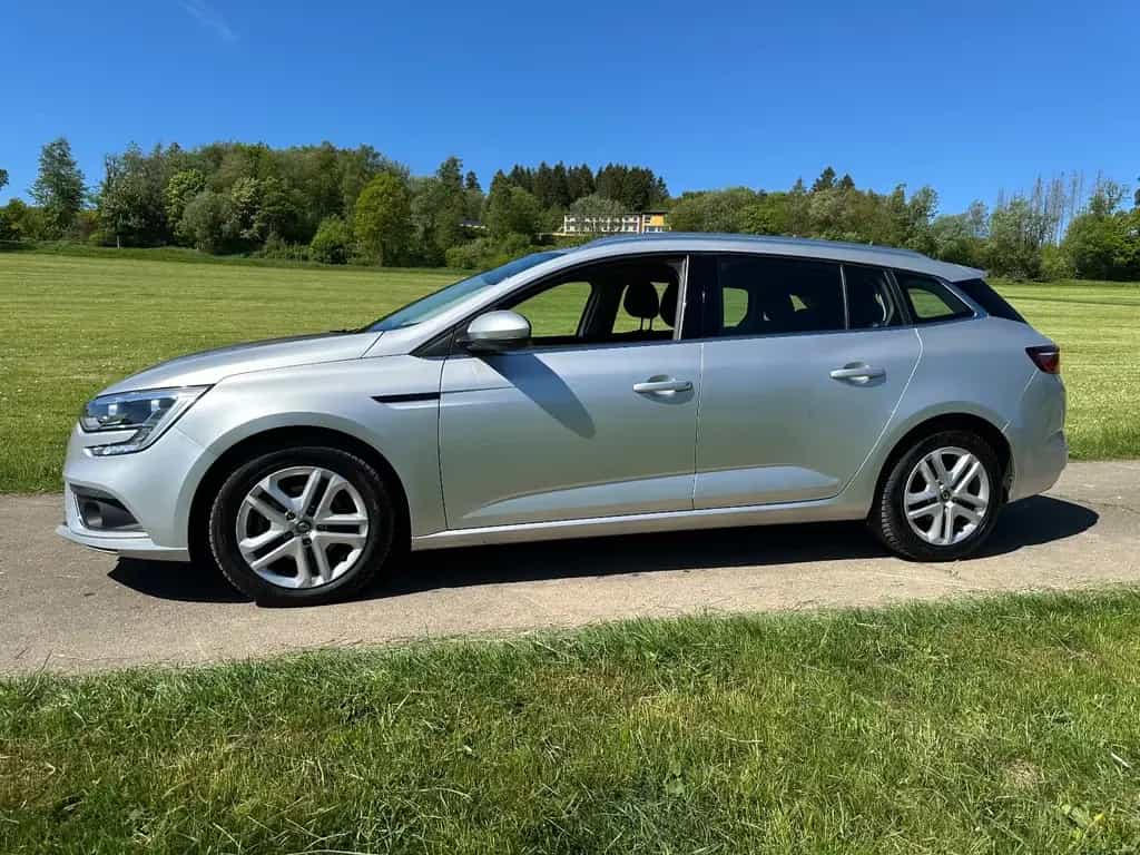 Renault Megane IV Grandtour Business Edition 09/2020-photo-1