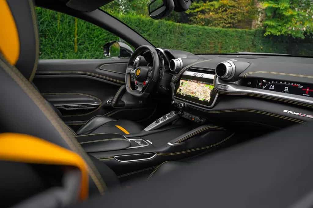 Ferrari GTC4Lusso 6.3 V12 690PS|Atelier|PassDisplay|Lift 11/2016-photo-11
