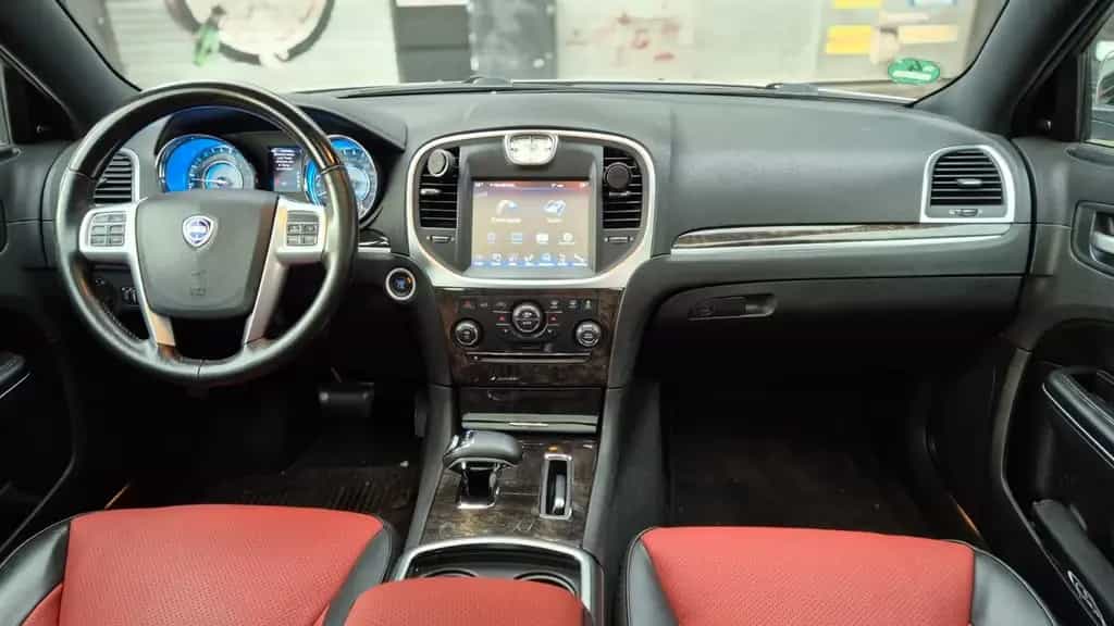 Lancia Thema 3,6V Thema Executive-Voll-Leder Bi Color-Panor. 06/2013-photo-1