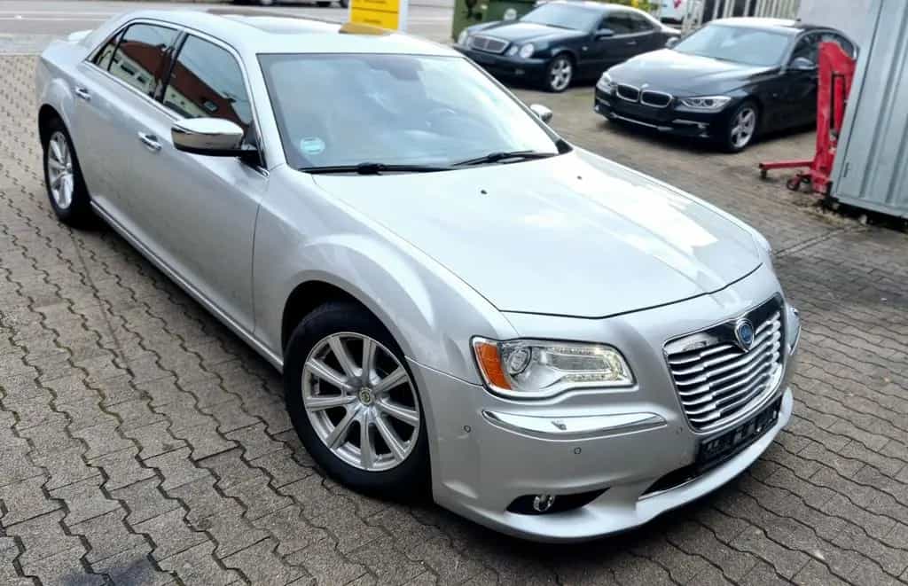 Lancia Thema 3,6V Thema Executive-Voll-Leder Bi Color-Panor. 06/2013-photo-8