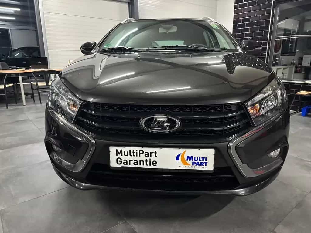 Lada Vesta 04/2019-photo-1