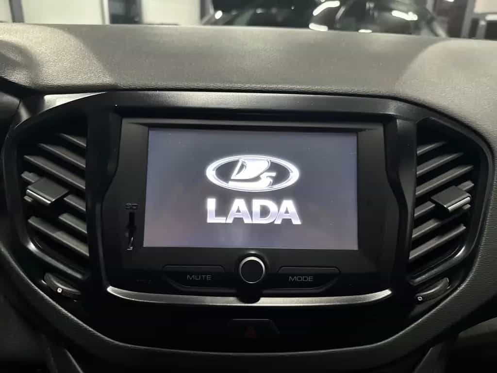 Lada Vesta 04/2019-photo-13