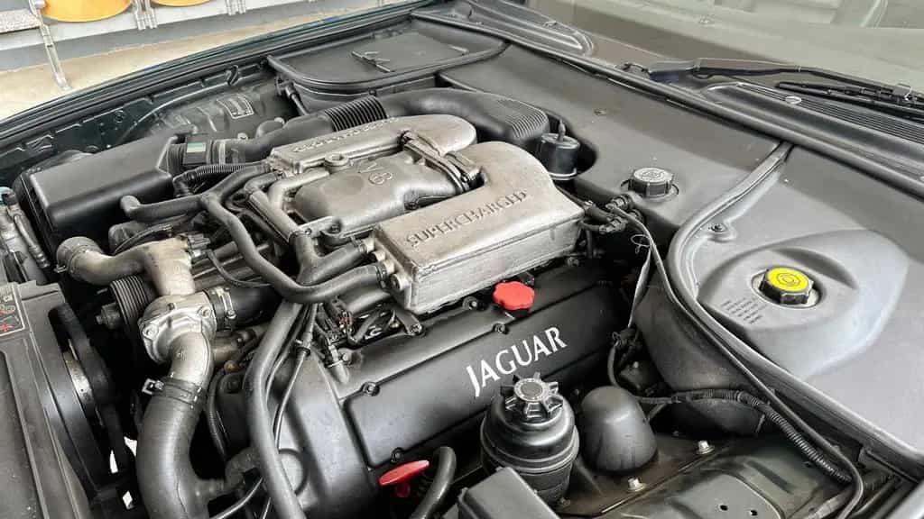 Jaguar XJR 4.0 XJR TÜV, Service Neu 94.900 km 03/1998-photo-13