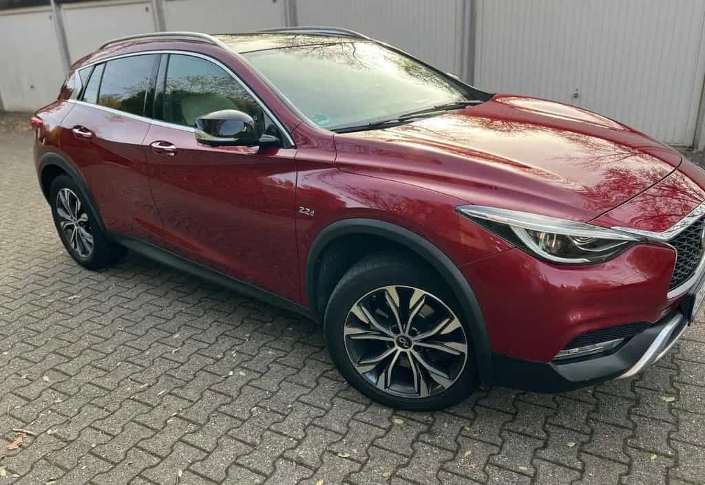 Infiniti QX30 2.2d DCT AWD Prem 360Kamera/Parkpilot/allin 11/2016-photo-1