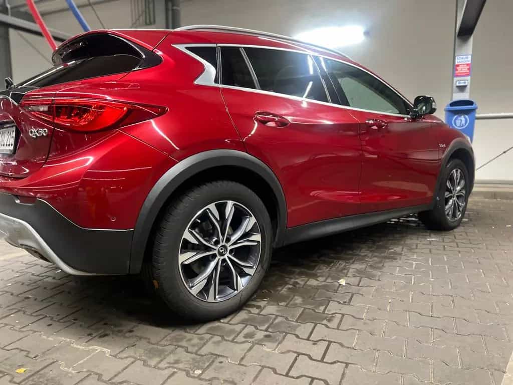 Infiniti QX30 2.2d DCT AWD Prem 360Kamera/Parkpilot/allin 11/2016-photo-2
