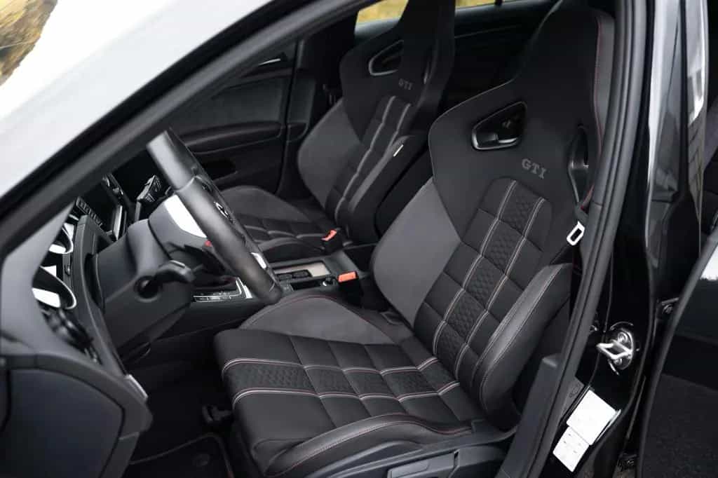 Volkswagen Golf 2.0 TSI DSG BMT GTI Clubsport*Schale*Pano* 11/2016-photo-5