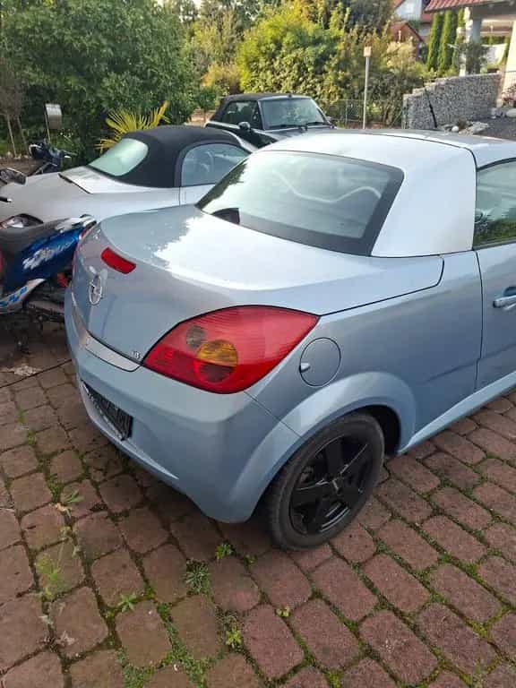 Opel Tigra 1.8 Sport Sport 11/2004-photo-2