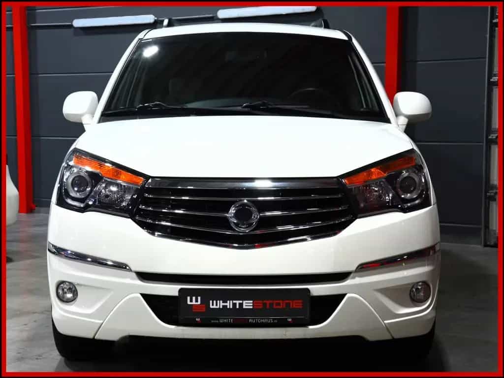 Ssangyong Rodius 2.2 TD Quartz Aut / 7 Sitze / Shzg 04/2016-photo-4