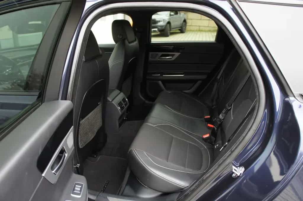 Jaguar XF 2.0d Sportbrake R-Sport | 2Hand! AHK! Kamera! 10/2018-photo-11