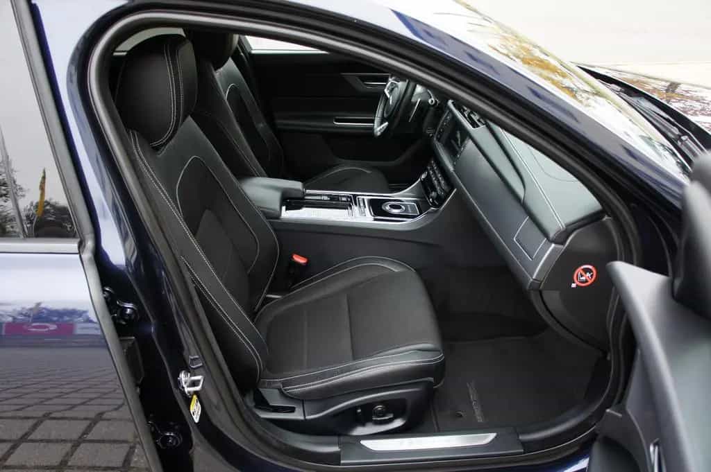 Jaguar XF 2.0d Sportbrake R-Sport | 2Hand! AHK! Kamera! 10/2018-photo-13