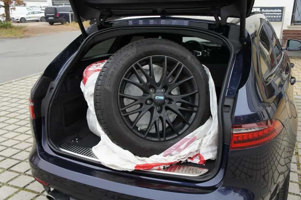 Jaguar XF 2.0d Sportbrake R-Sport | 2Hand! AHK! Kamera! 10/2018-photo-7