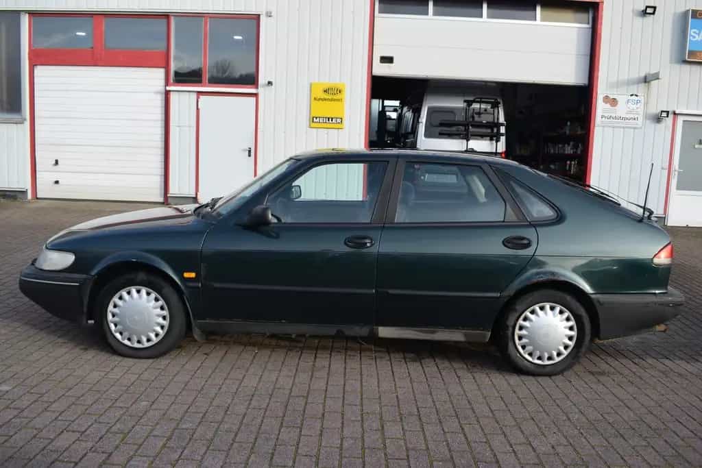 Saab 900 S Autom. Schiebedach Sitzheizung kein Tüv 09/1994-photo-1