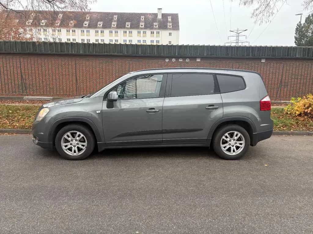 Chevrolet Orlando LT KLIMA ALU AUTOMATIK 7-SITZER 02/2012-photo-3