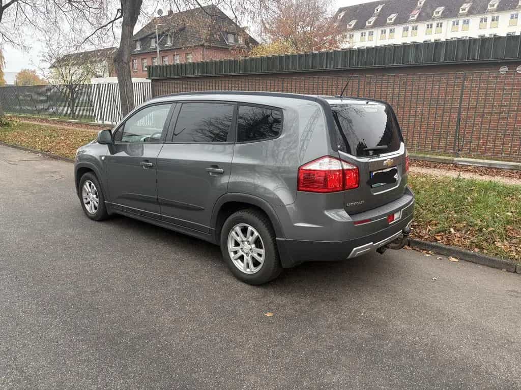 Chevrolet Orlando LT KLIMA ALU AUTOMATIK 7-SITZER 02/2012-photo-4