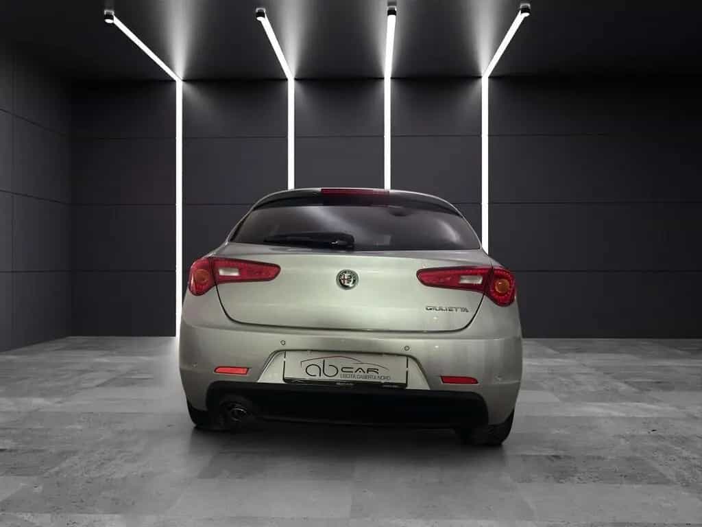 Alfa Romeo Giulietta 1.6 jtdm Giulietta 120cv tc 12/2016-photo-4