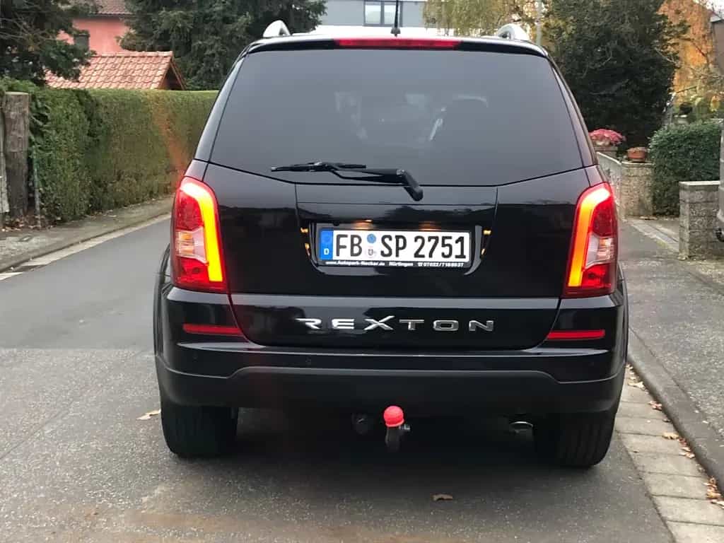 Ssangyong REXTON Allrad 7Sitze 3,5t AHK 2.2e-XDi Automatik 11/2017-photo-4