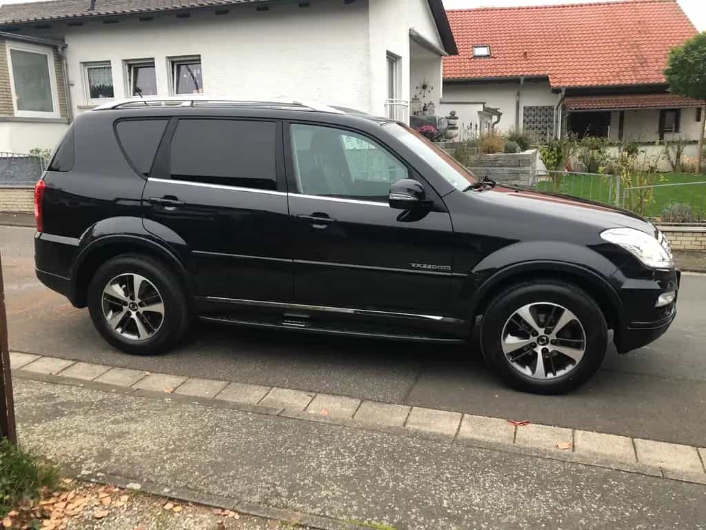Ssangyong REXTON Allrad 7Sitze 3,5t AHK 2.2e-XDi Automatik 11/2017-photo-6
