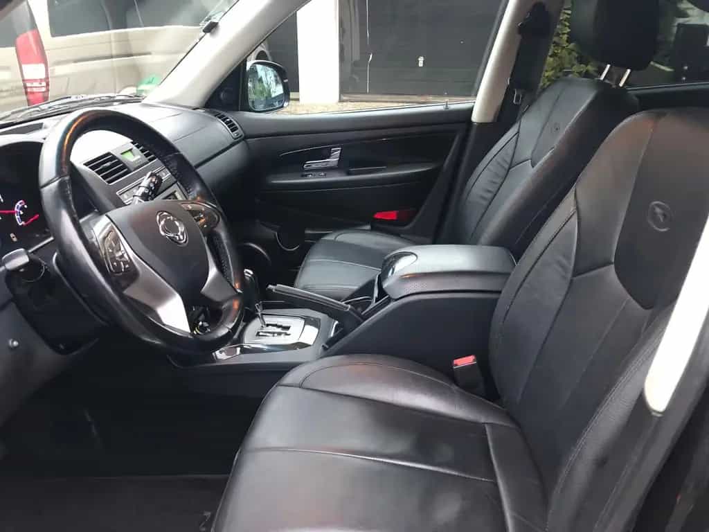 Ssangyong REXTON Allrad 7Sitze 3,5t AHK 2.2e-XDi Automatik 11/2017-photo-8