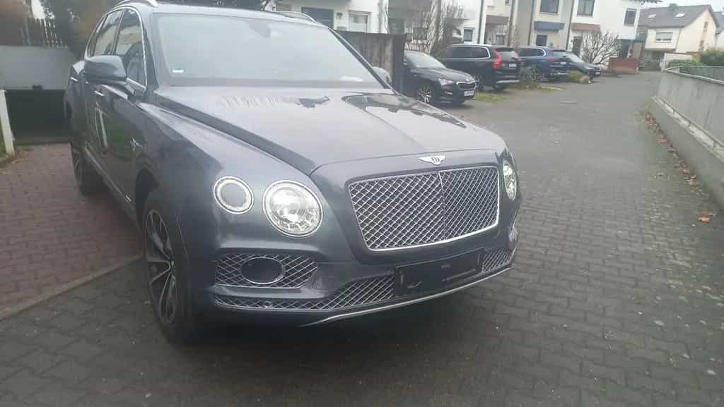 Bentley Bentayga Diesel 1Hand,Voll,94500KM,ACC,Pano,uvm 11/2018-photo-6