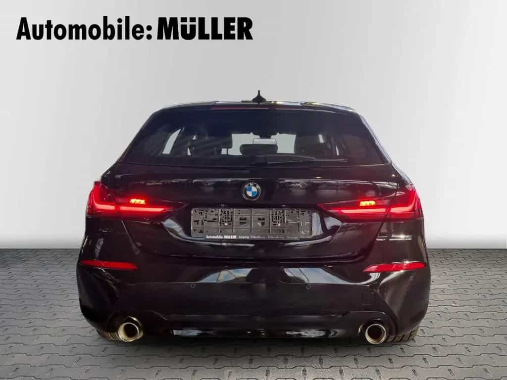 BMW 120 d xDrive AHK-abnehmbar Navi  Digitales Cockp 09/2020-photo-4