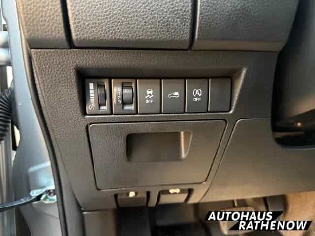 Isuzu D-Max Single Cab 4WD L MY2025*Spurhalteass.*Verk null-photo-9