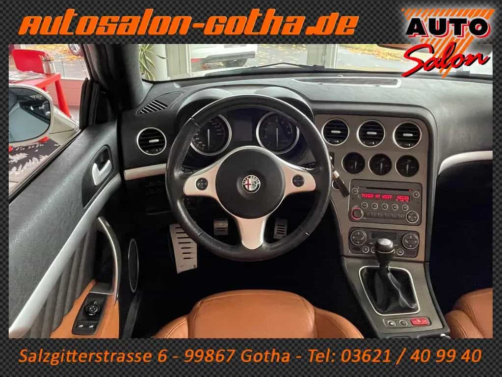 Alfa Romeo Spider 2.2 JTS 16V XENON+NAVI LEDER SCHECKHEFT 03/2010-photo-18