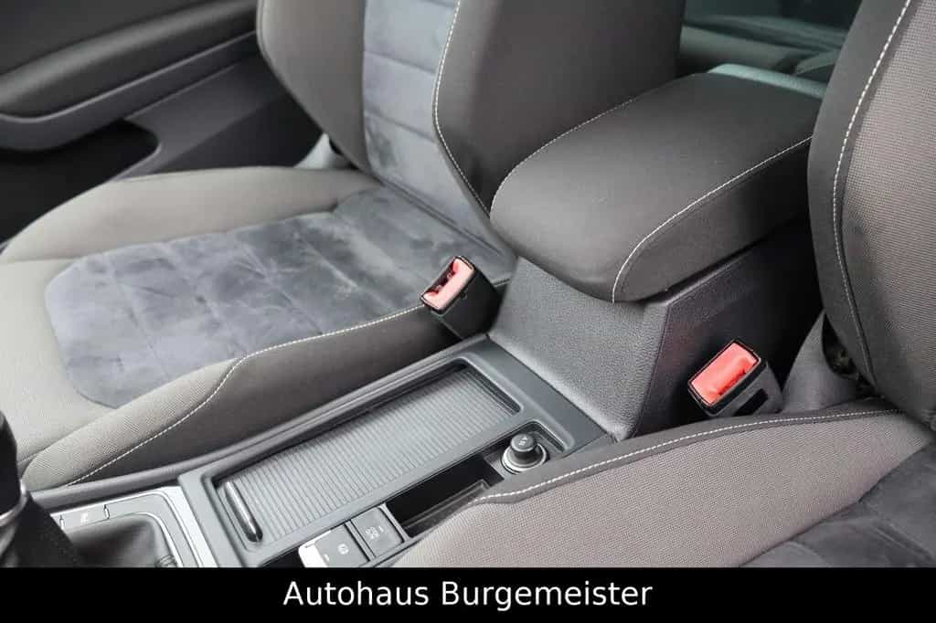 Volkswagen Golf VII 1,4 Lim. Highline *2-Hand*Bi-Xenon*PDC* 03/2013-photo-16