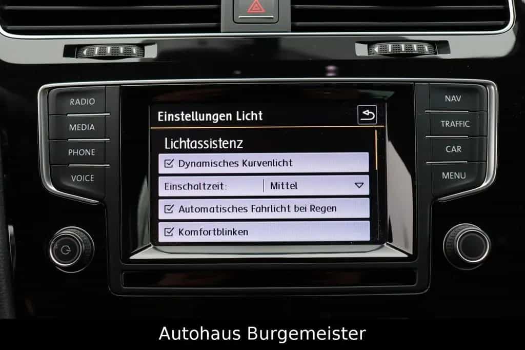 Volkswagen Golf VII 1,4 Lim. Highline *2-Hand*Bi-Xenon*PDC* 03/2013-photo-24