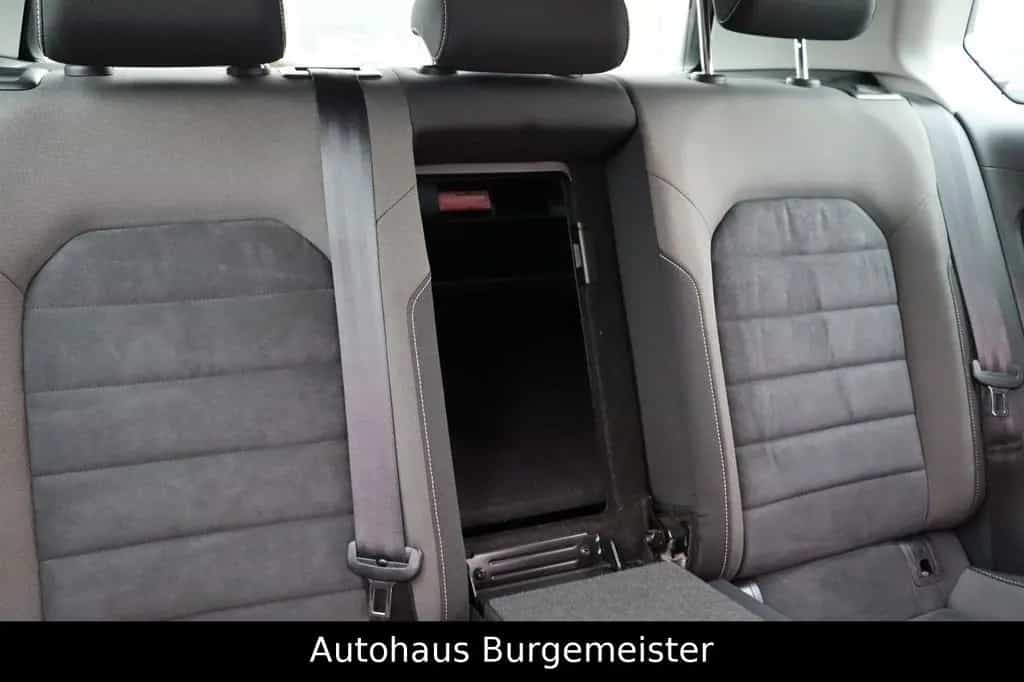 Volkswagen Golf VII 1,4 Lim. Highline *2-Hand*Bi-Xenon*PDC* 03/2013-photo-30