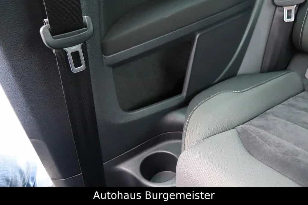 Volkswagen Golf VII 1,4 Lim. Highline *2-Hand*Bi-Xenon*PDC* 03/2013-photo-31