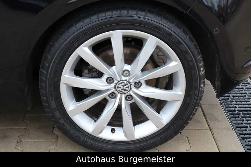 Volkswagen Golf VII 1,4 Lim. Highline *2-Hand*Bi-Xenon*PDC* 03/2013-photo-35