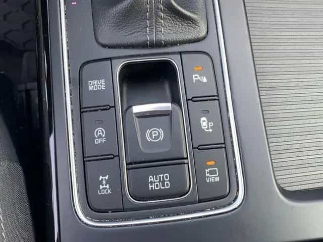 Kia Sorento Platinum Edition 4WD Pano+Leder+LED+Navi 07/2020-photo-23